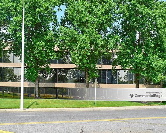 Ridgeway Center - 5900 Poplar Avenue, 5865 & 5885 Ridgeway Center Pkwy