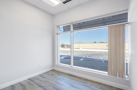 105A     Space Photo Gallery 1