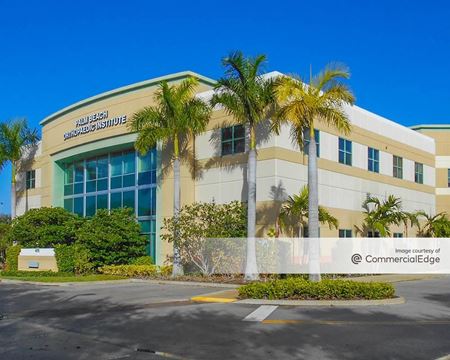 Commercial space for Rent at 4215 Burns Road in Palm Beach Gardens