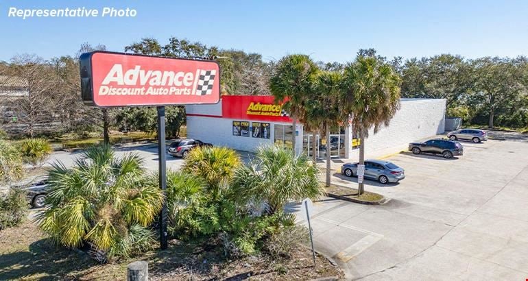 810 N Pace Blvd