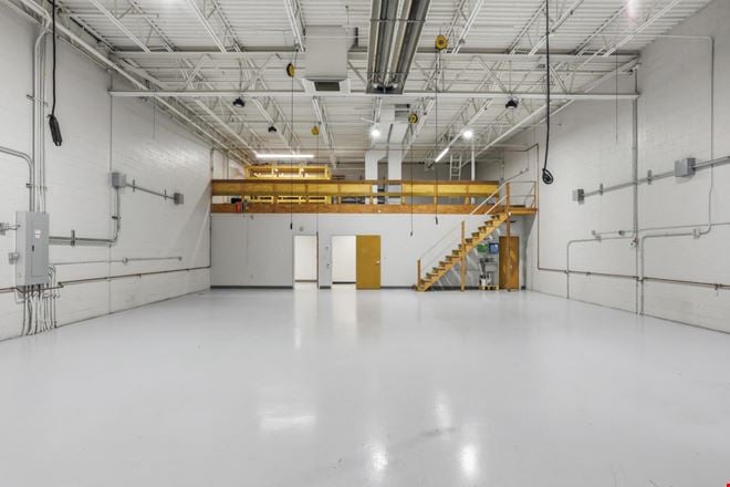 Industrial flex Space for Lease in Newburyport Seacoast Business Park