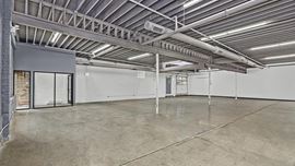 1571 - Chicago Warehouse