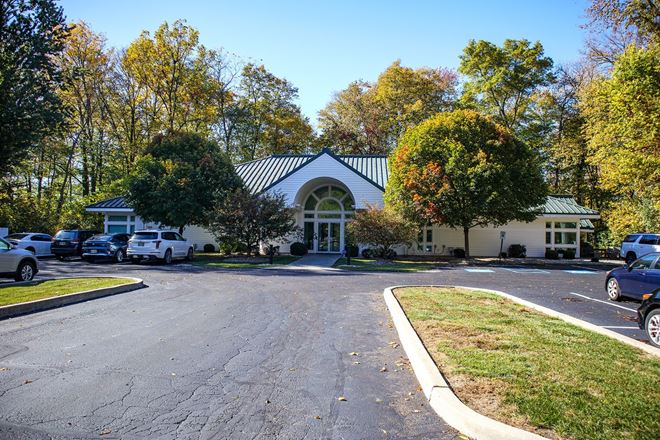 1687 Woodlands Drive