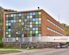 CO-OP Business Center - 1185 Concord Street North
