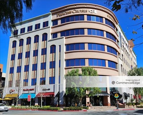 Valencia Town Center III