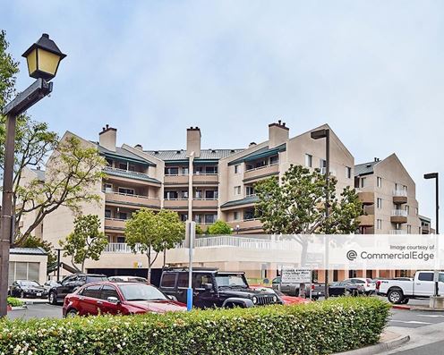 La Mesa Village Plaza