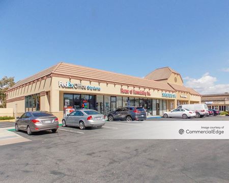 Retail space for Rent at 13951 Carroll Way in Tustin