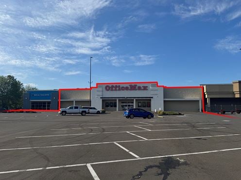 Prime Retail Space in Cascade Marketplace