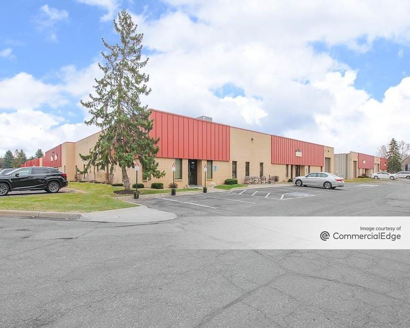 Maplewood Business Center 2