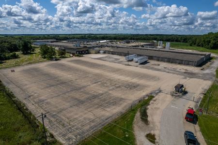 Photo of commercial space at 27268 US Highway 6 in Princeton