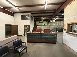 403 W 2nd St