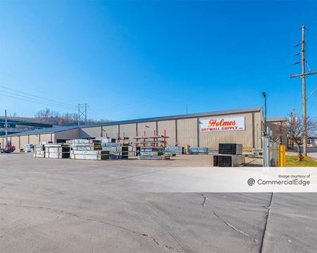 Photo of commercial space at 1701 West 25th Street in Kansas City