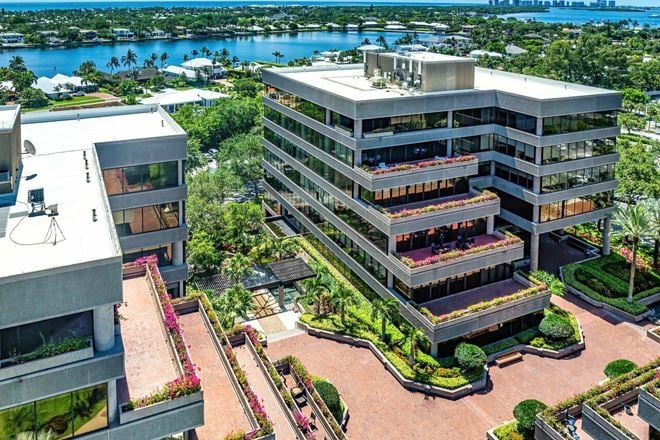 Oakbrook Center