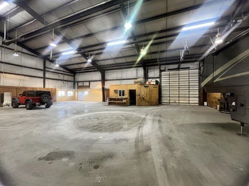 Industrial Shop Near Eglin St with Loading Dock & Office