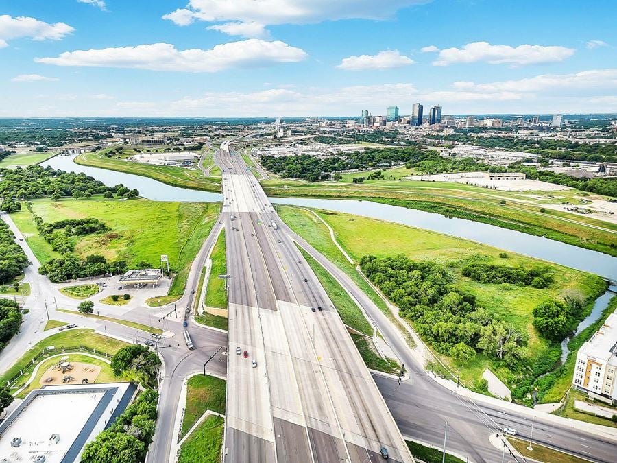 12001210 Oakhurst Scenic Drive, Fort Worth, TX 76111