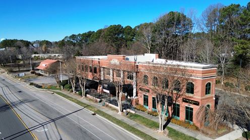 701 E Chatham