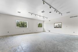 Mixed Use Flex/Res Income Opportunity