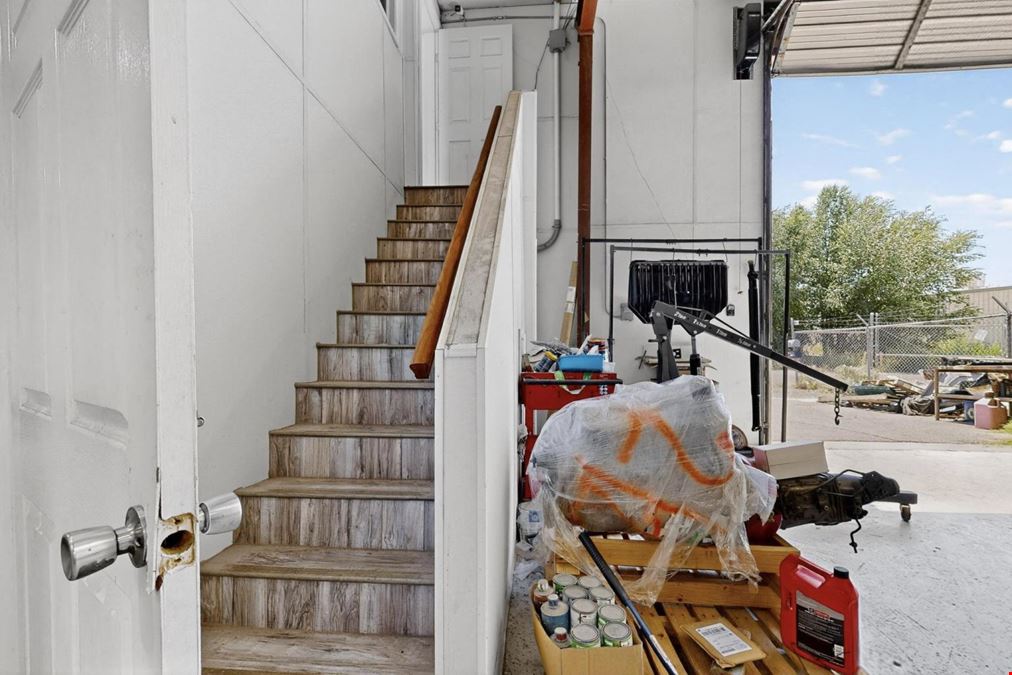 NORTH I25 TWO TENANT WAREHOUSE WITH YARD