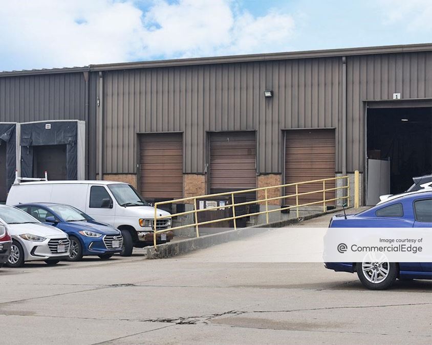 Schumacher Commerce Park 6101 Schumacher Park Drive 6101 Schumacher