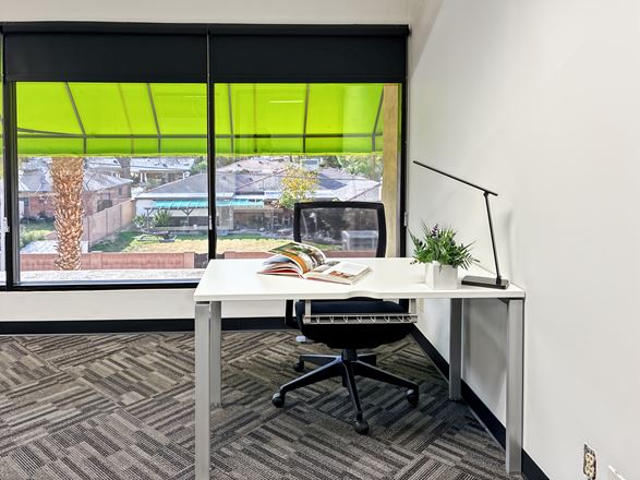 Regus - Phoenix - E Thomas Rd
