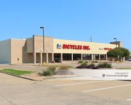 Parkwood Village Shopping Center