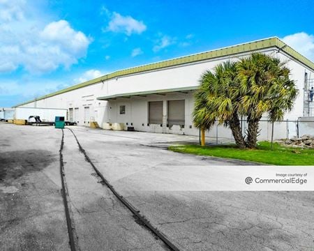 Sunshine State Industrial Park - 1400 NW 159th Street - Miami Gardens