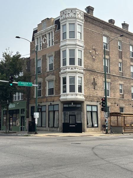 Retail space for Rent at 1001 N California Ave in Chicago