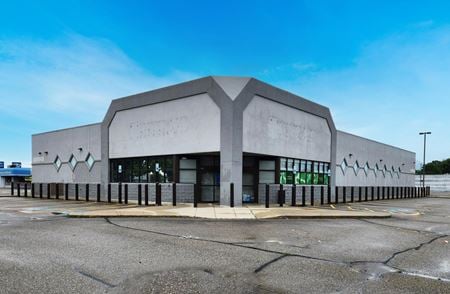 Retail space for Rent at 35250 S Gratiot Avenue in Clinton Township