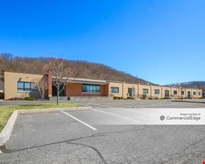Shelter Rock Business Center