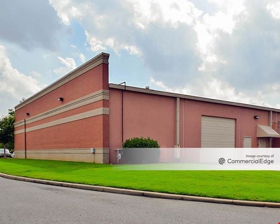 Schilling Farms Business Center