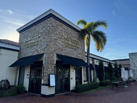 Photo of commercial space at 15401 NW 67 Ave in Miami Lakes