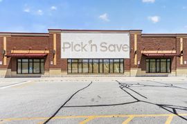REIT Sale | Former Pick ‘n Save Supermarket | 11K VPD | Signalized Entrance