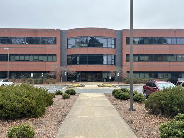 NC, Greensboro - Green Valley Office Park