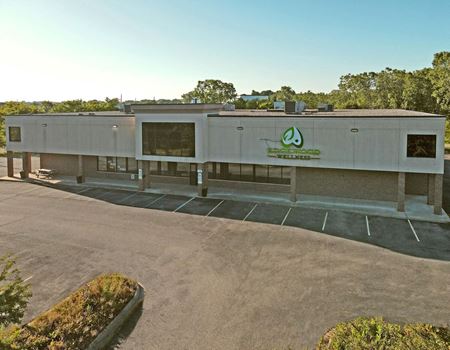 Photo of commercial space at 134 E Edgewood Blvd in Lansing