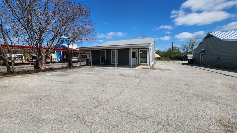 1803A North Mays Street