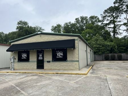 Office space for Rent at 1110 Commercial Dr in Hammond