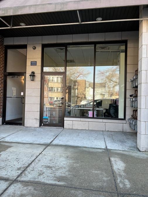 411 West North Avenue Office/Retail For Lease