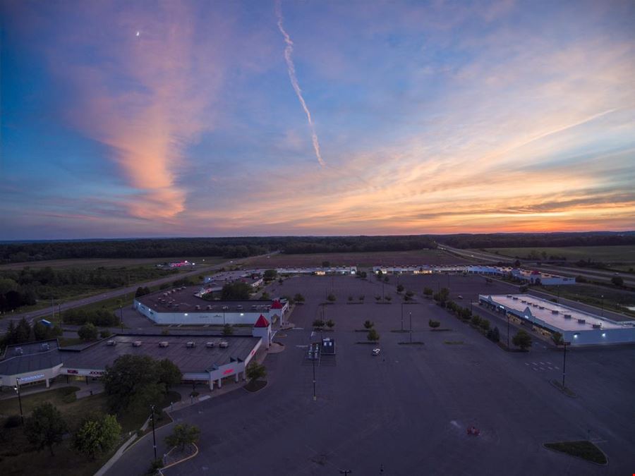 Finger Lakes Premium Outlets