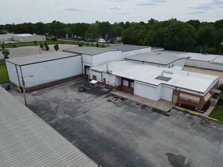Industrial space for Rent at 2015 E Olive Street in Decatur