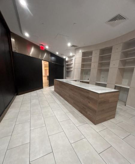 B114     Space Photo Gallery 4