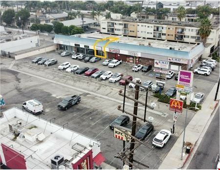 Retail space for Rent at 8622 Balboa Blvd in Northridge