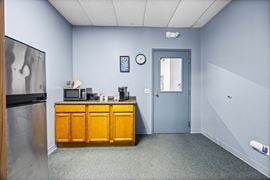 10 Forbes St