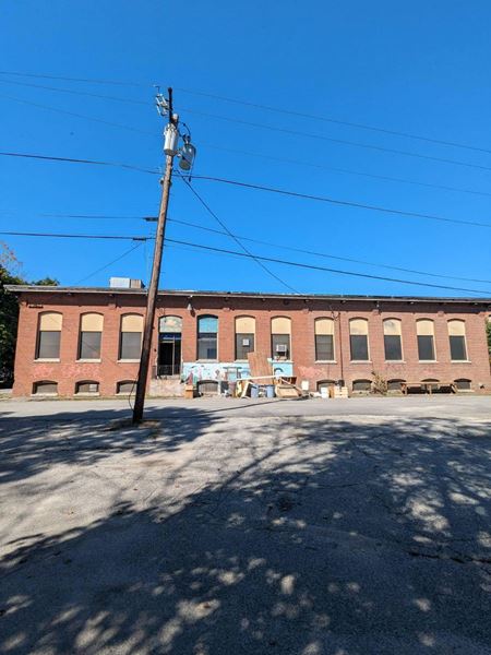 Industrial space for Rent at 27 Carrington St in Lincoln