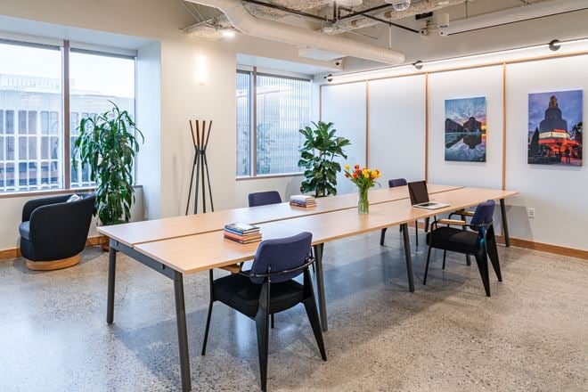 WeWork - 400 Capitol Mall