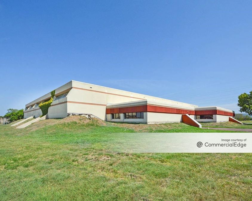 1901 Susan Drive, Arlington Office Space For Lease