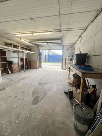831 SE 1st Way