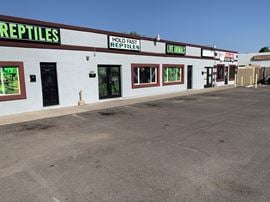 Retail property in Apache Junction, AZ