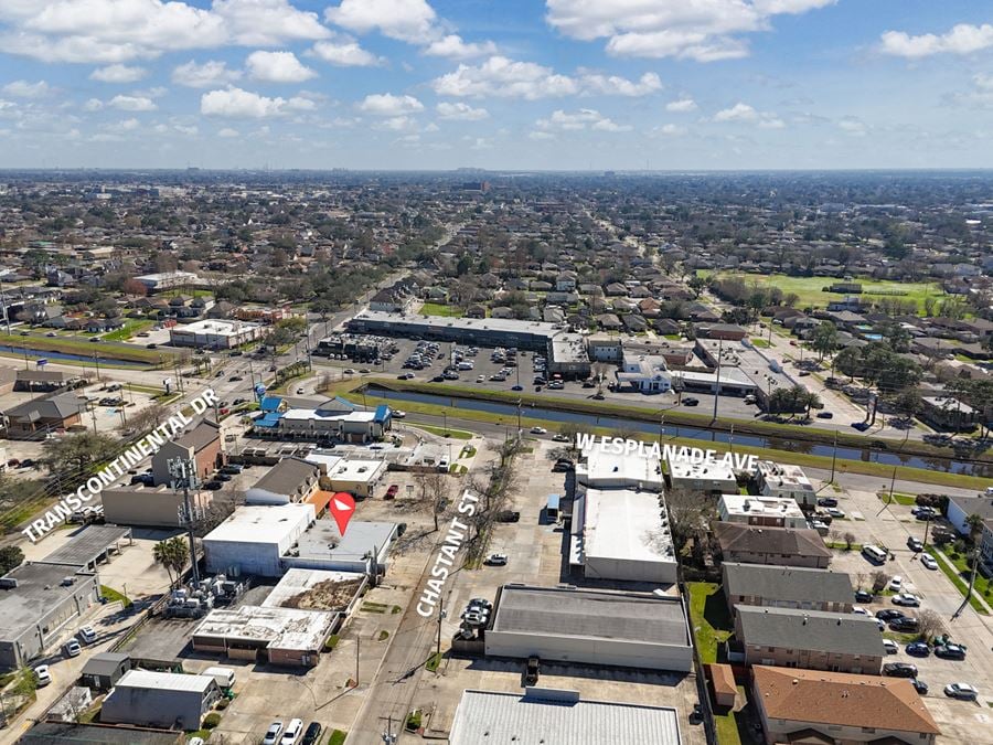 ±3,600 SF First Floor Space in Metairie