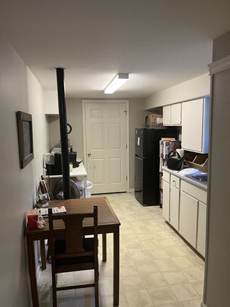 631 W Iris Dr