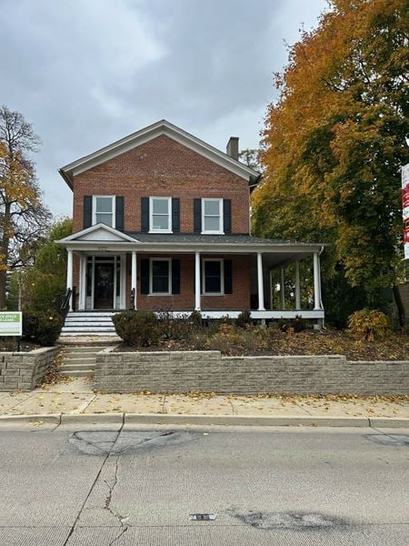 Office space for Rent at 522 West Main Street in St. Charles